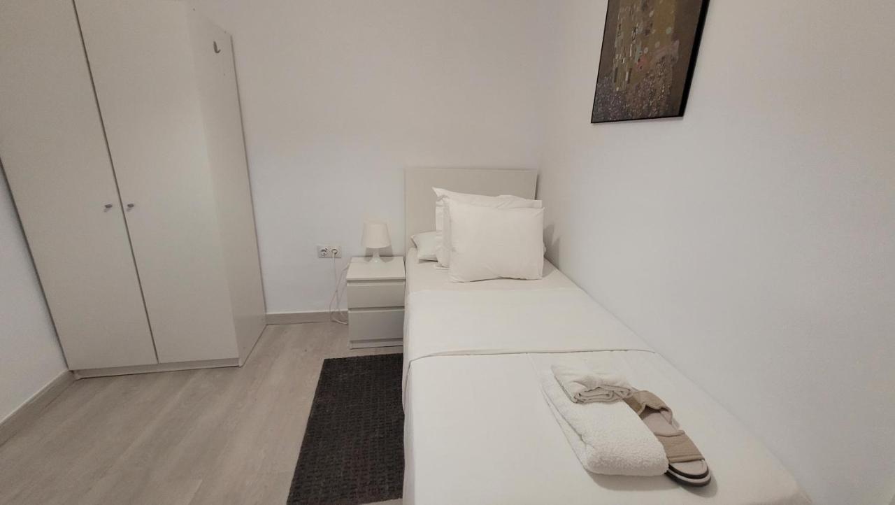 Apartaments B O D Collblanc L'Hospitalet de Llobregat Eksteriør billede